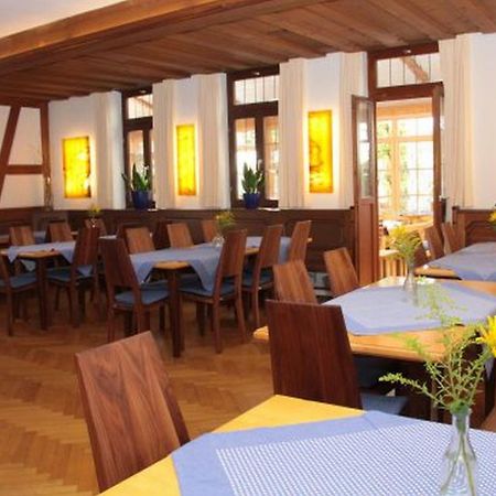 Karpfenhotel & Herrenhaus Im Gasthaus Sindel-Buckel Feuchtwangen Extérieur photo